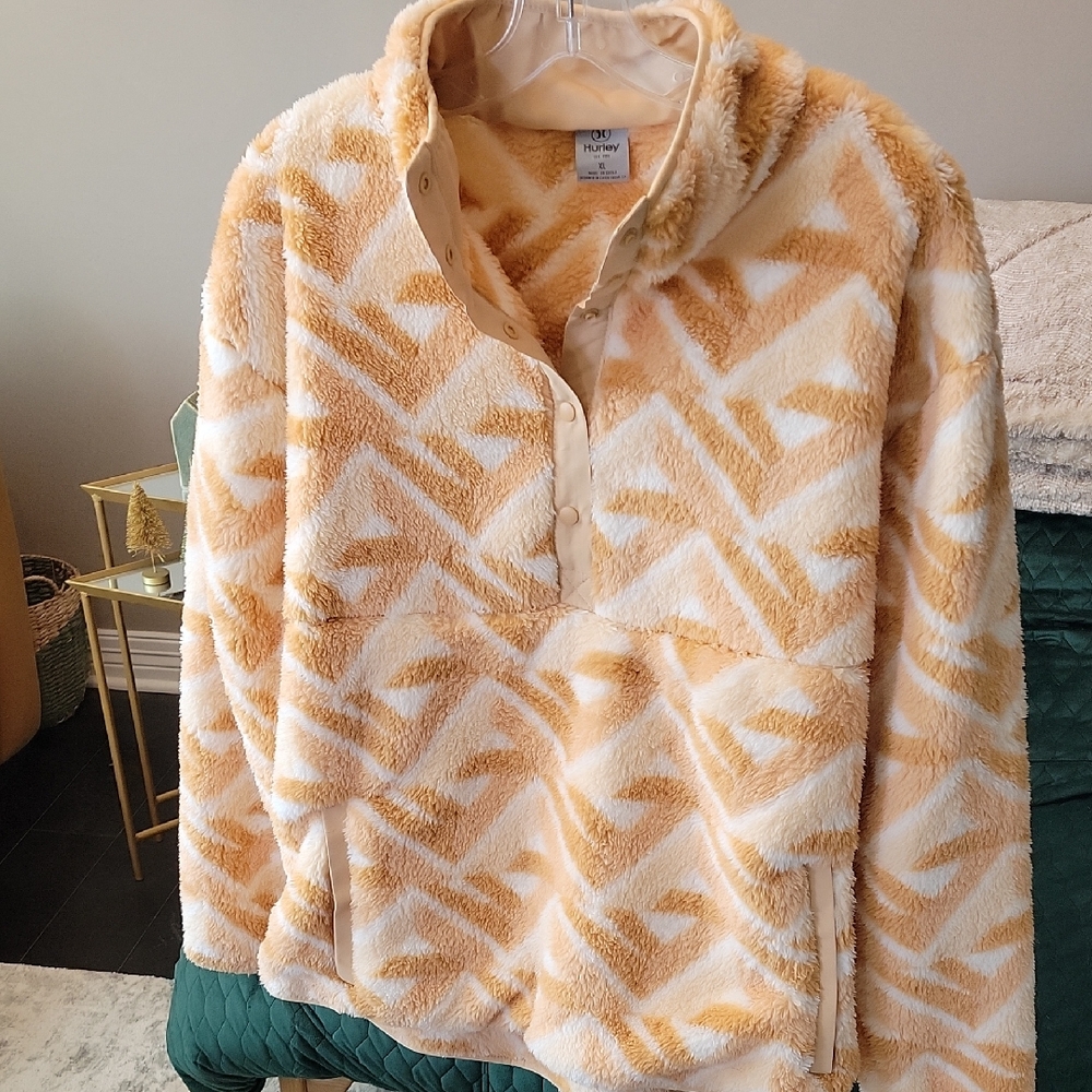 Hurley Cream and Tan Teddy Jacket